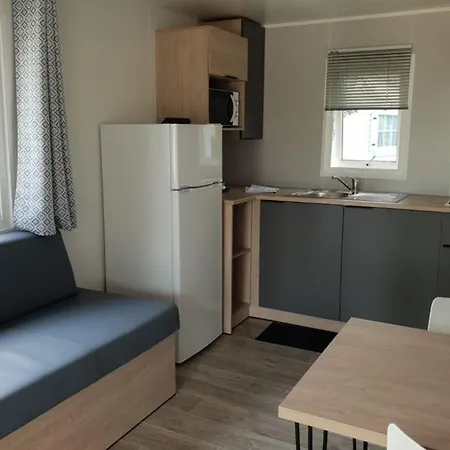 Mobil-home Confortable - 2 Pers. - Api-1-52-2522 Campingplads *