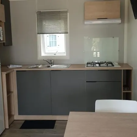 Mobil-home Confortable - 2 Pers. - Api-1-52-2522 Campingplads *